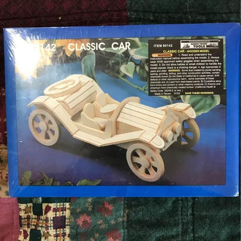 3D Wooden Model Puzzle "Classic Car"‎ 090142 Ages 6+ Harbor Freight